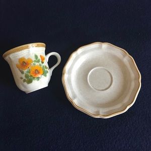 2 Sets Mikasa Garden Club Petunias Tea Cup w/Saucer